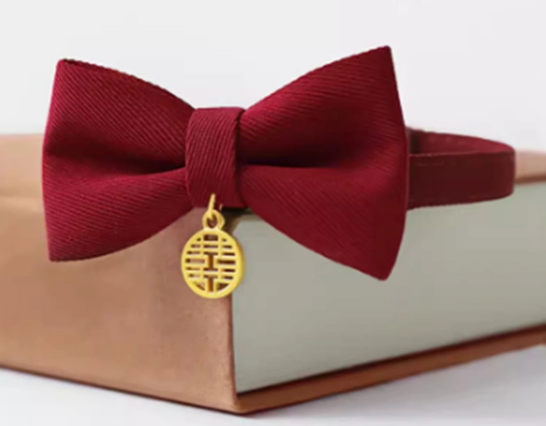 Double Happiness Dog & Cat Bow Tie Collar